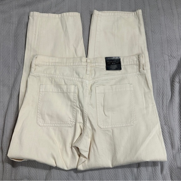 Banana Republic high rise barrel jean, size 30/10, utility, spring, trendy - Picture 7 of 13